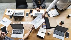 電話銷售企業(yè)用的呼叫中心是怎樣的？