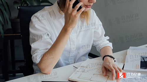 客戶呼叫中心，企業(yè)與客戶溝通的橋梁與服務(wù)的樞紐